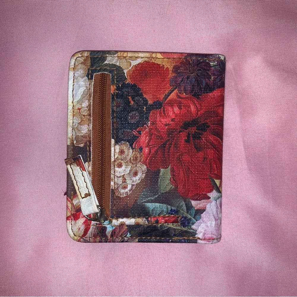 Floral Wallet - Picture 3 of 5